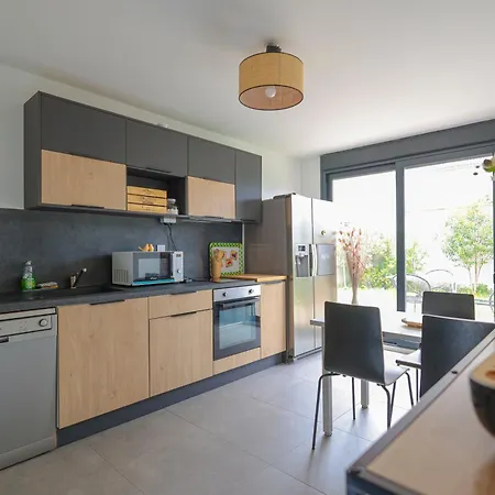 Cosy Neuf Avec Jardin Vakantiehuis