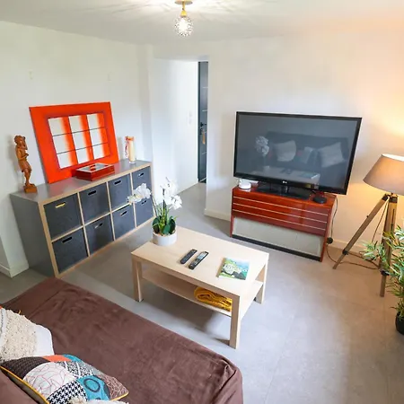 Cosy Neuf Avec Jardin Vakantiehuis